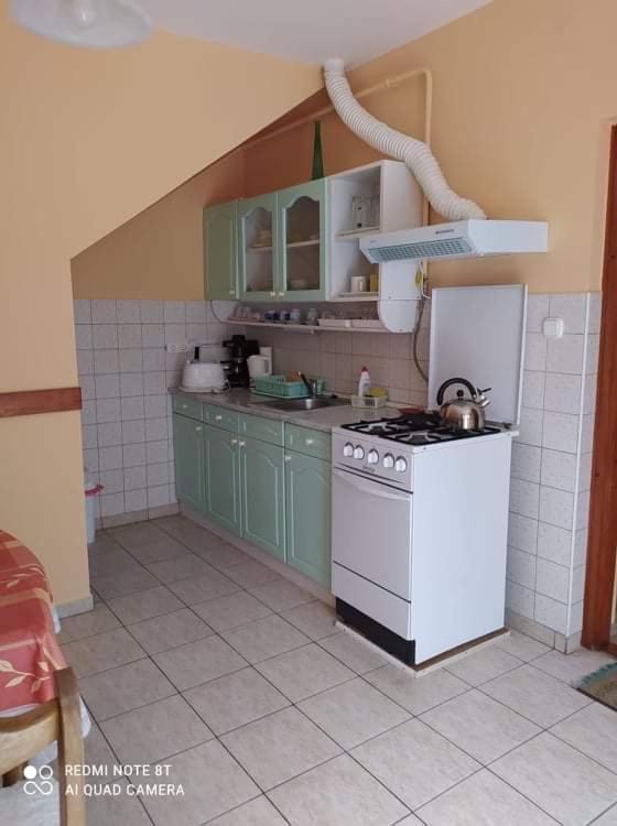 Barbara Apartmanhaz Кегідакуштань Екстер'єр фото