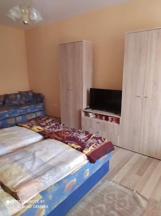 Barbara Apartmanhaz Кегідакуштань Екстер'єр фото
