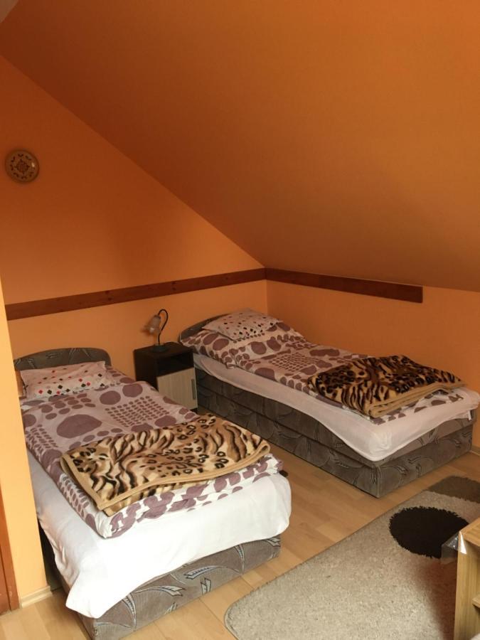 Barbara Apartmanhaz Кегідакуштань Екстер'єр фото