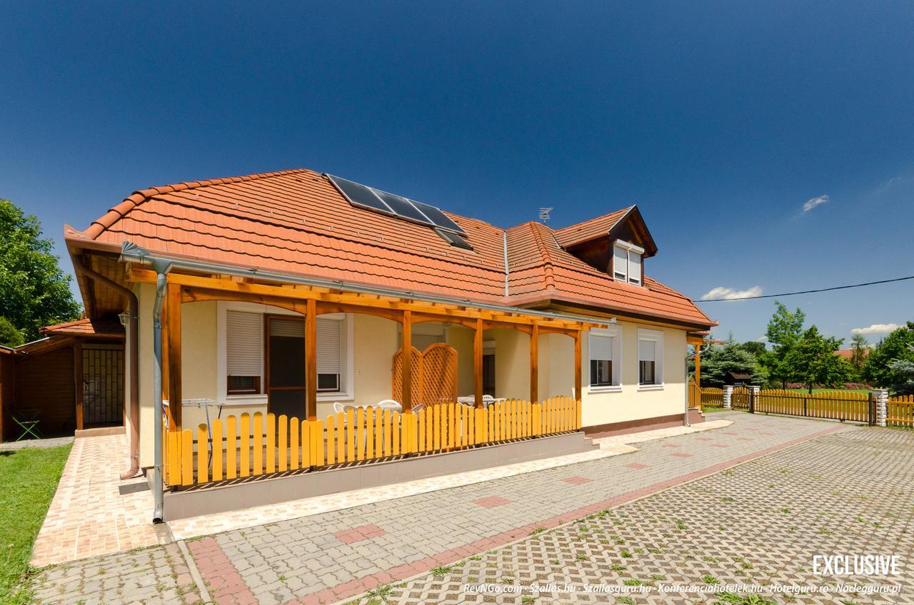 Barbara Apartmanhaz Кегідакуштань Екстер'єр фото